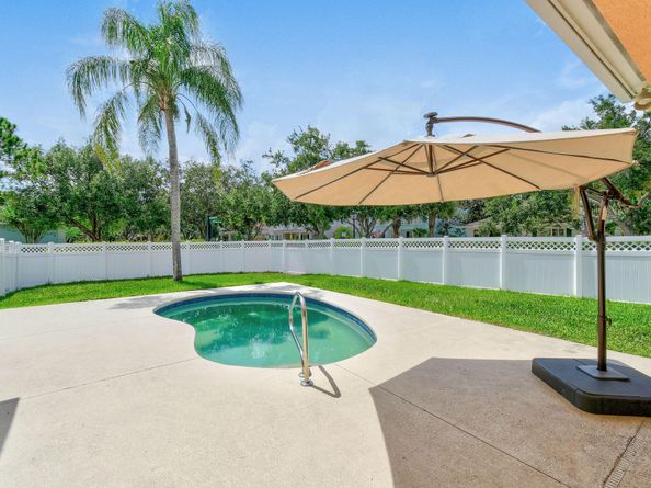 2584 E Community Drive, Jupiter FL 33458
