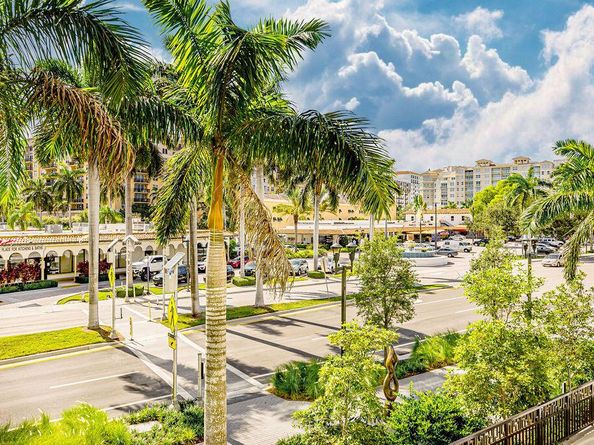 220 SE Mizner Boulevard 204, Boca Raton FL 33432