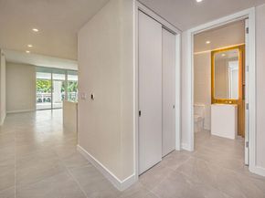 220 SE Mizner Boulevard 204, Boca Raton FL 33432