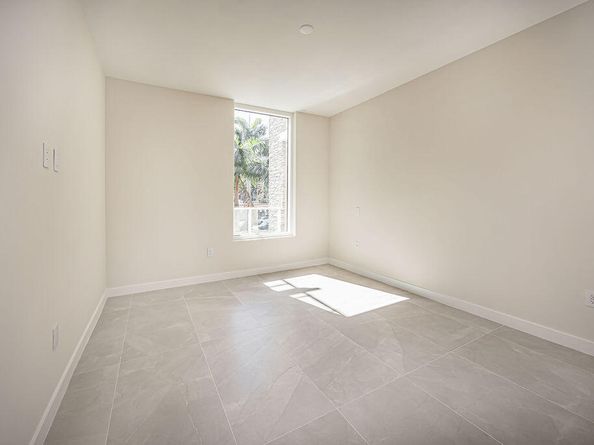 220 SE Mizner Boulevard 204, Boca Raton FL 33432