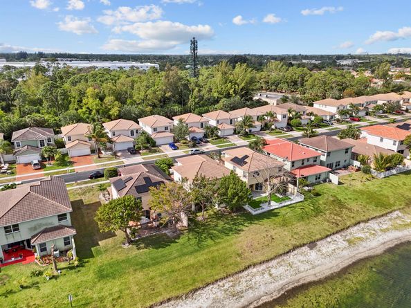 6427 Adriatic Way, Greenacres FL 33413