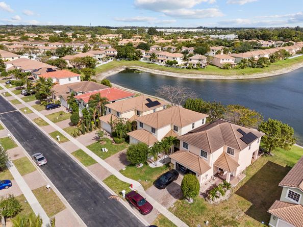 6427 Adriatic Way, Greenacres FL 33413