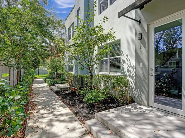 480 NE 35th Ct 2, Oakland Park FL 33334