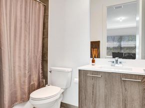 480 NE 35th Ct 2, Oakland Park FL 33334
