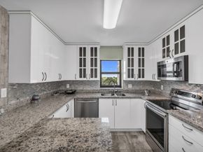 16300 Golf Club Rd 719, Weston FL 33326