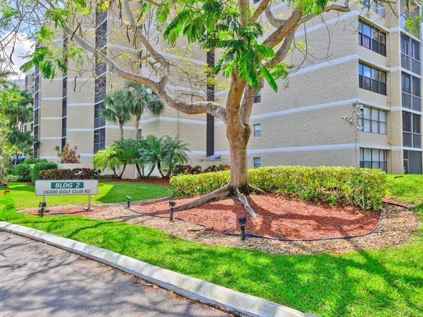 16300 Golf Club Rd 719, Weston FL 33326