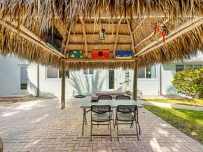 338 Taylor St, Hollywood FL 33019