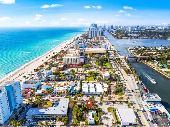 338 Taylor St, Hollywood FL 33019