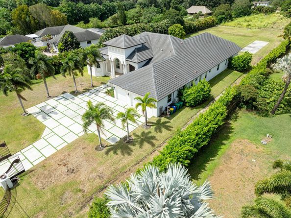 5941 SW 185th Way, Southwest Ranches FL 33332