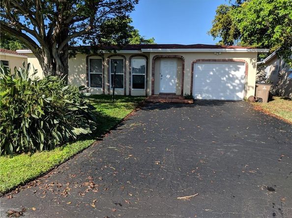 4831 NW 18th Ave, Deerfield Beach FL 33064