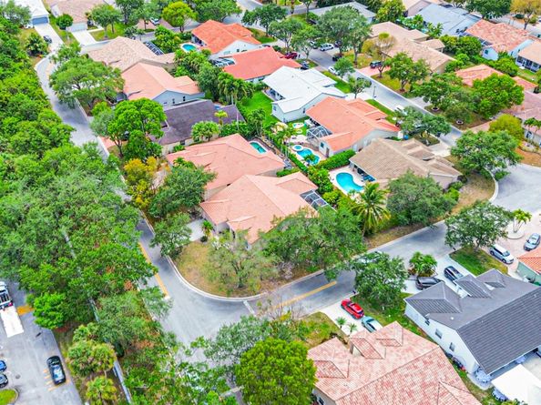 5374 NW 57th Ave, Coral Springs FL 33067