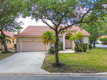 5374 NW 57th Ave