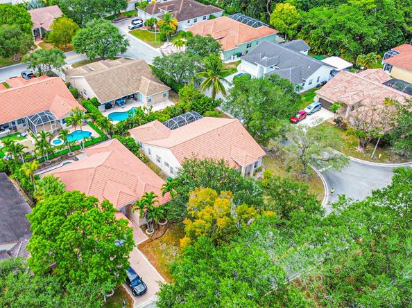 5374 NW 57th Ave, Coral Springs FL 33067