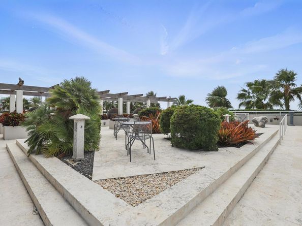 1551 N Flagler Drive 1403, West Palm Beach FL 33401