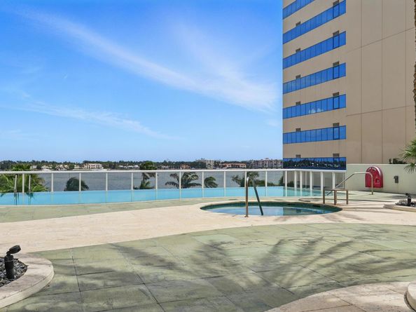 1551 N Flagler Drive 1403, West Palm Beach FL 33401
