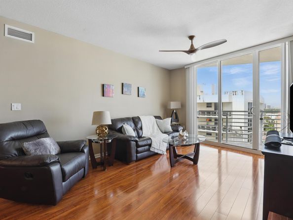 1551 N Flagler Drive 1403, West Palm Beach FL 33401