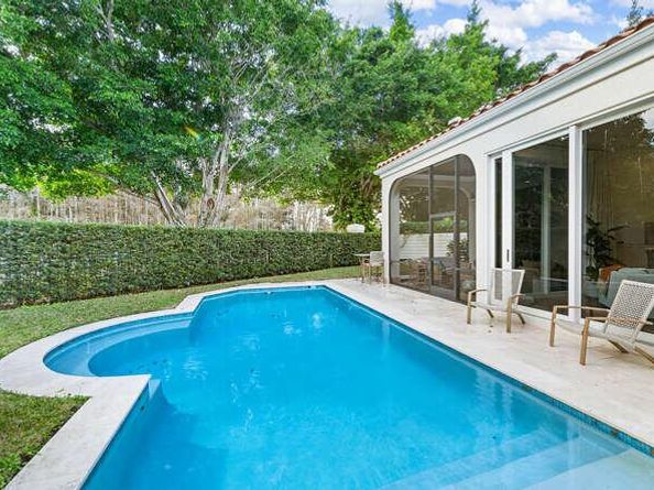 2707 Players Court, Wellington FL 33414