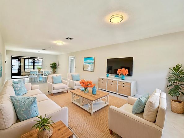 9890 Pecan Tree Drive B, Boynton Beach FL 33436