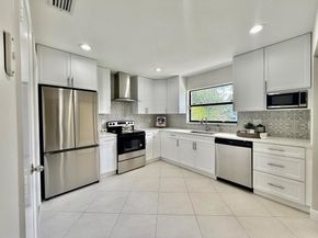 9890 Pecan Tree Drive B, Boynton Beach FL 33436