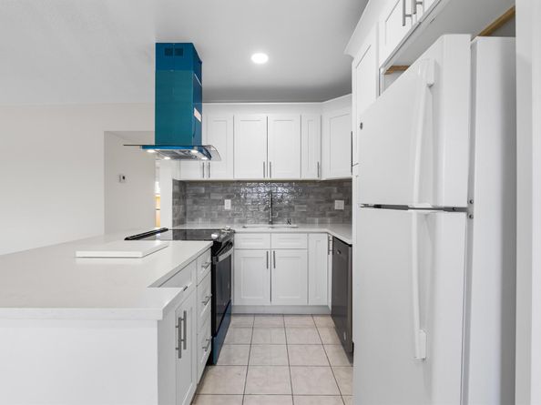 500 Village Green Circle 311, Palm Springs FL 33461