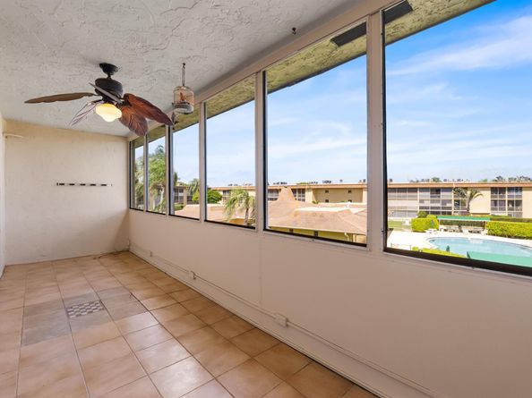 500 Village Green Circle 311, Palm Springs FL 33461