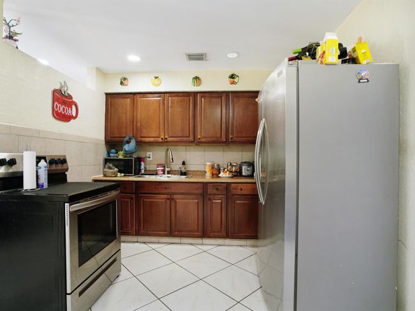 1395 SW 46 Th Avenue, Fort Lauderdale FL 33317