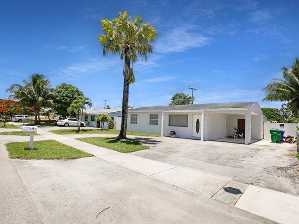 1395 SW 46 Th Avenue, Fort Lauderdale FL 33317