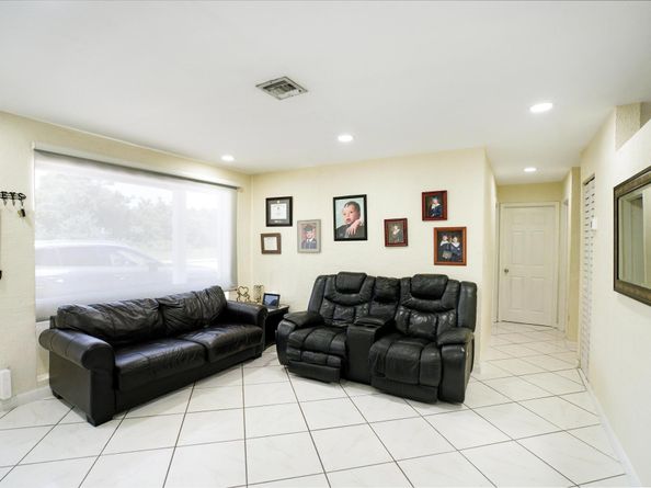 1395 SW 46 Th Avenue, Fort Lauderdale FL 33317
