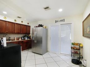 1395 SW 46 Th Avenue, Fort Lauderdale FL 33317