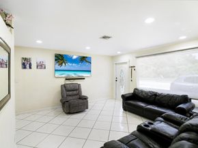 1395 SW 46 Th Avenue, Fort Lauderdale FL 33317