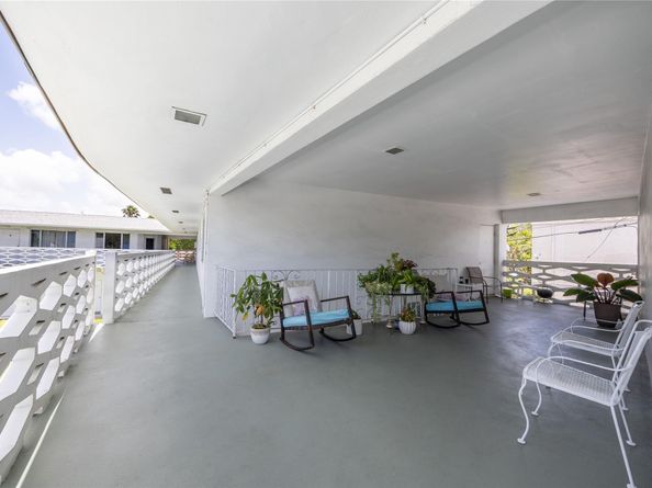 3847 S Circle Dr 11, Hollywood FL 33021