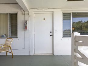 3847 S Circle Dr 11, Hollywood FL 33021