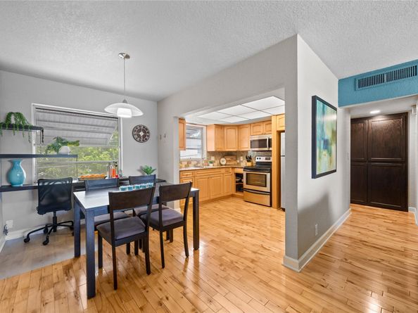 3847 S Circle Dr 11, Hollywood FL 33021