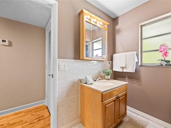 3847 S Circle Dr 11, Hollywood FL 33021