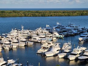 120 Lakeshore Drive 735, North Palm Beach FL 33408