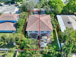 2560 NE 11th Street, Pompano Beach FL 33062