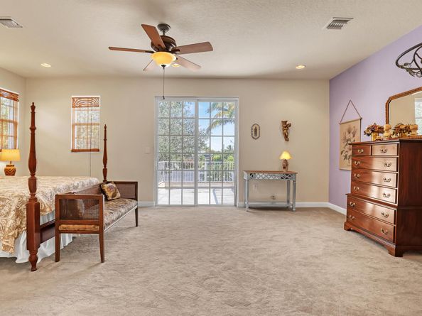 2560 NE 11th Street, Pompano Beach FL 33062