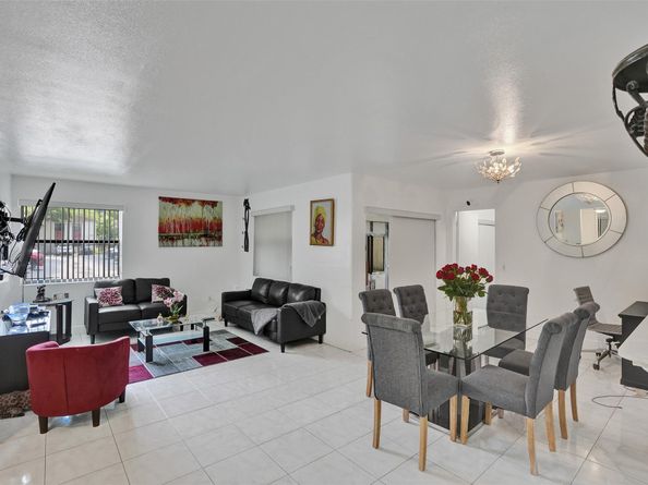 20065 NE 3rd Ct 5, Miami FL 33179