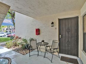 20065 NE 3rd Ct 5, Miami FL 33179