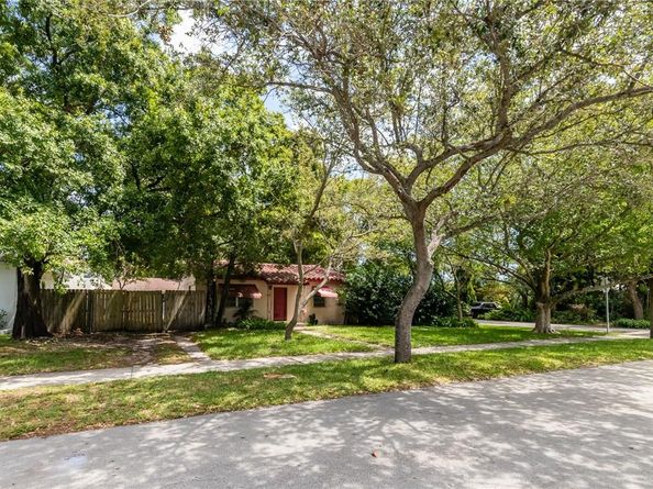 801 SW 18th St, Fort Lauderdale FL 33315