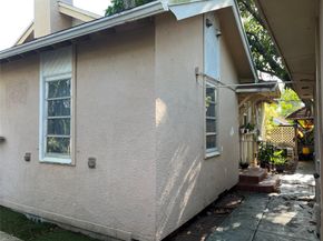 1719 S Hayes St, Hollywood FL 33020
