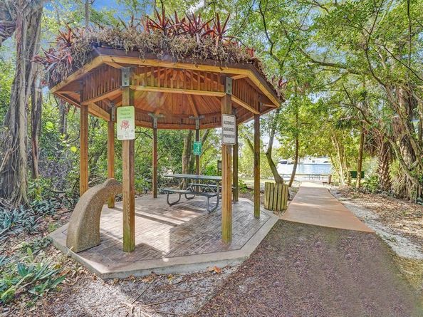 1462 SW 16th Ter, Fort Lauderdale FL 33312