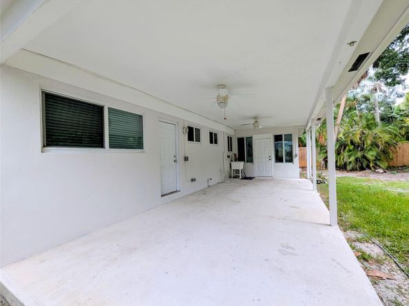 1462 SW 16th Ter, Fort Lauderdale FL 33312