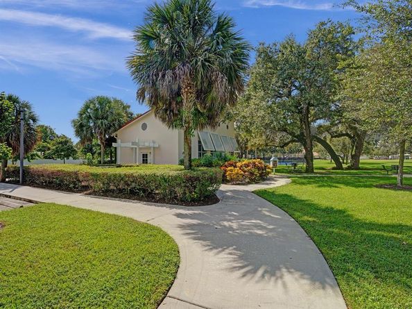 1462 SW 16th Ter, Fort Lauderdale FL 33312