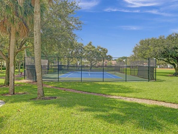 1462 SW 16th Ter, Fort Lauderdale FL 33312
