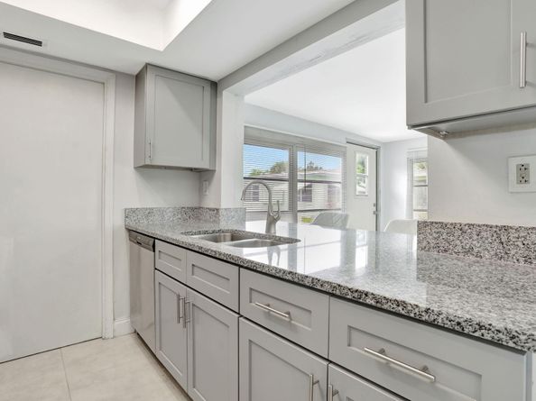Undisclosed Address #FX-10513622, Tamarac FL 33321