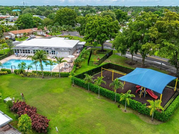 Undisclosed Address #FX-10513622, Tamarac FL 33321