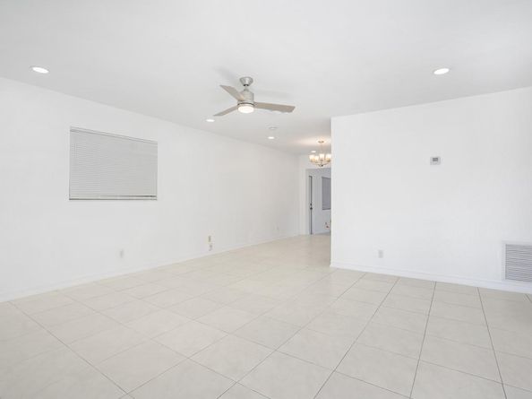 7505 NW 58th St, Tamarac FL 33321