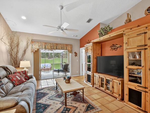 9484 Swansea Lane, West Palm Beach FL 33411