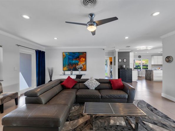 1833 NE 46th St, Fort Lauderdale FL 33308